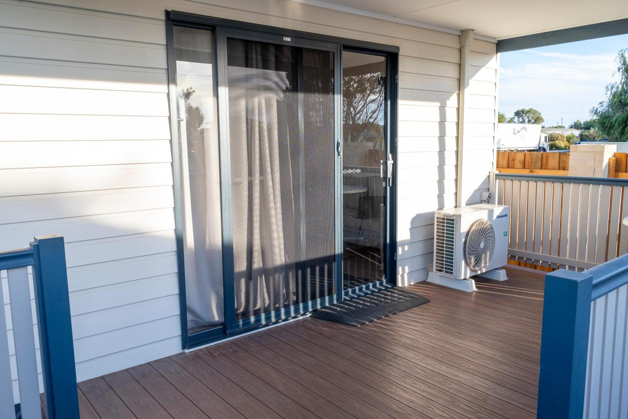 Jurien Bay Tourist Park Hotel Buitenkant foto