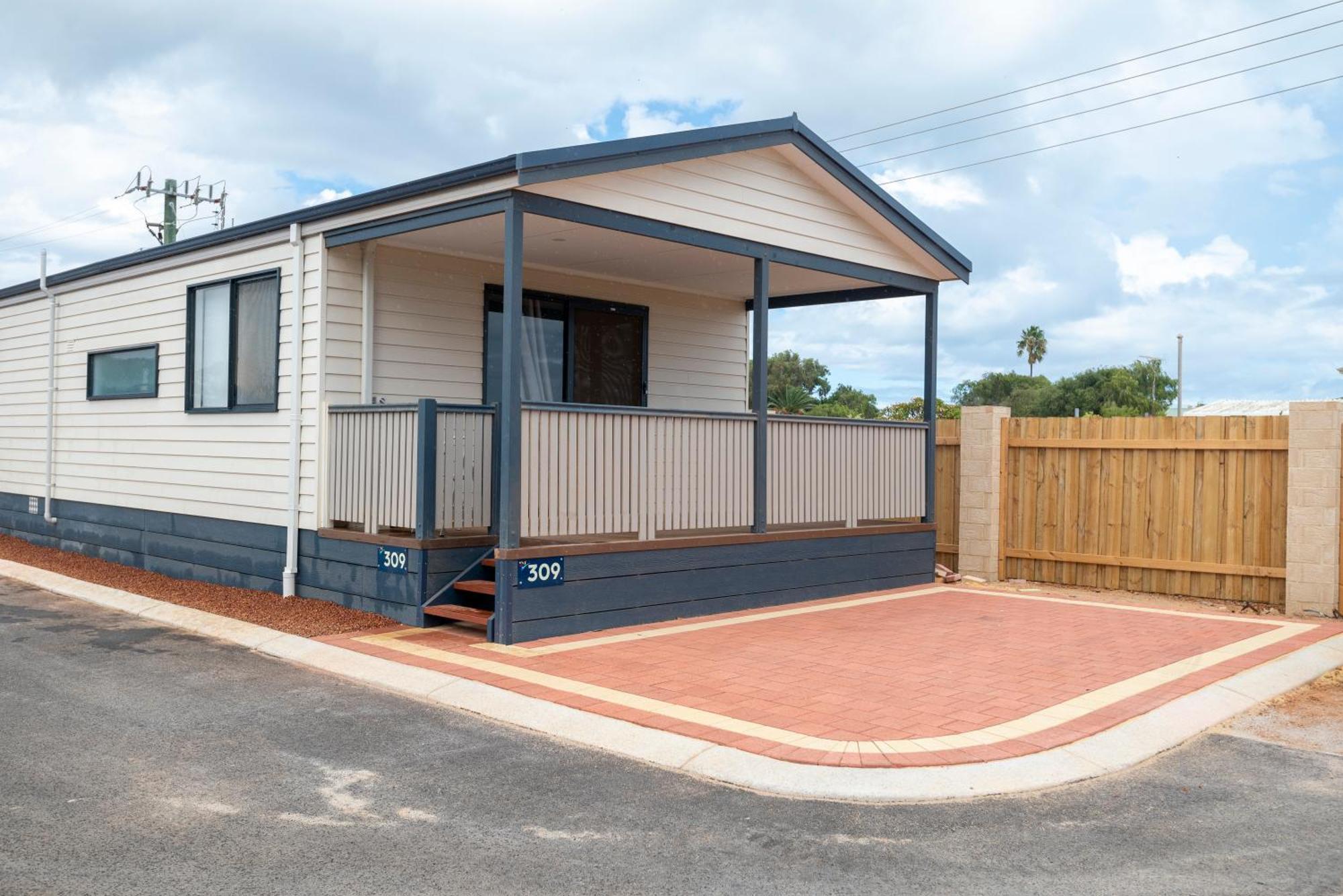 Jurien Bay Tourist Park Hotel Buitenkant foto